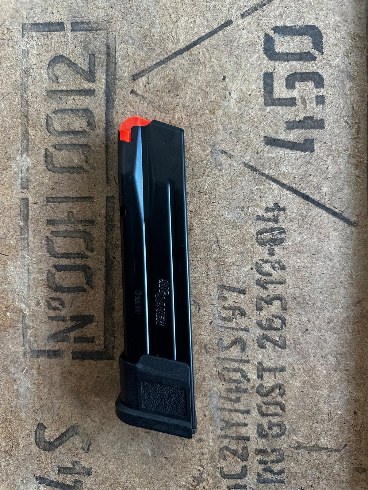 SIG Sauer P320 Full Size 9mm 19 kapasiteli şarjör