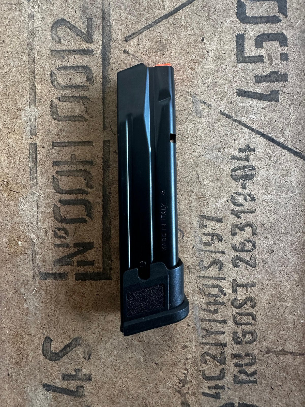 SIG Sauer P320 Full Size 9mm 19 kapasiteli şarjör